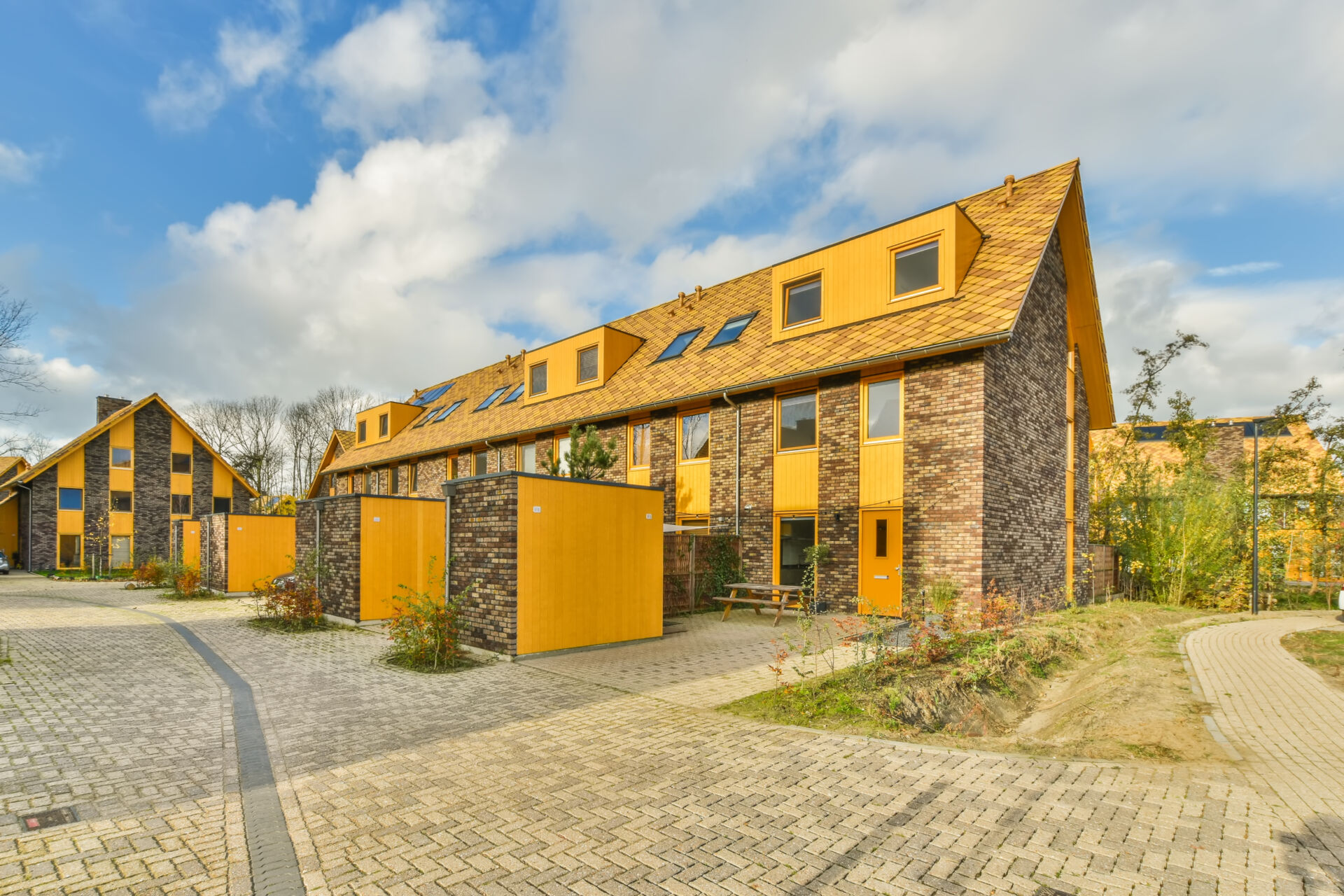 Causeway Geotechnical - Residential building with luxury facade